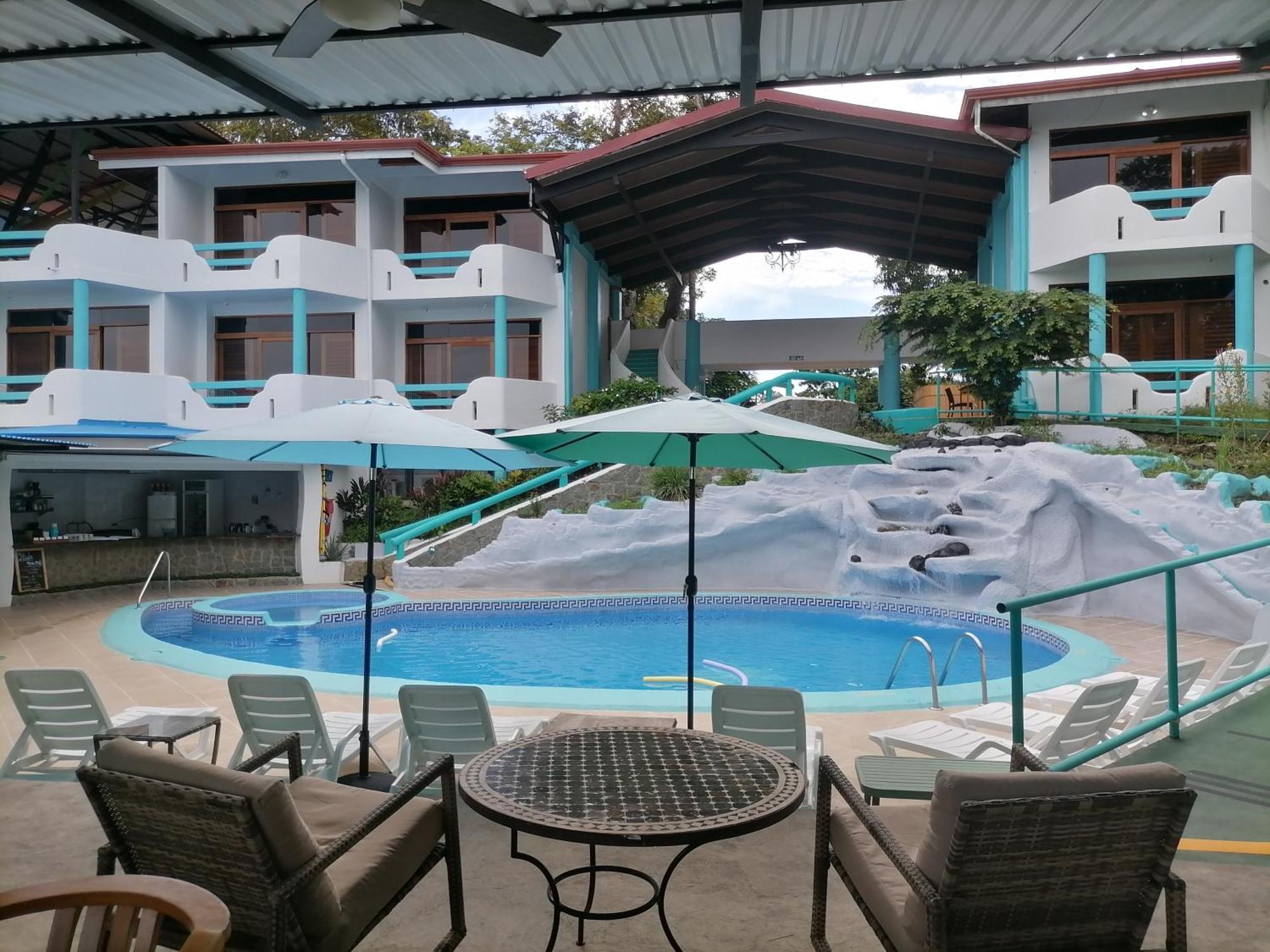 Hotel Planeta Sano Manuel Antonio Exterior foto