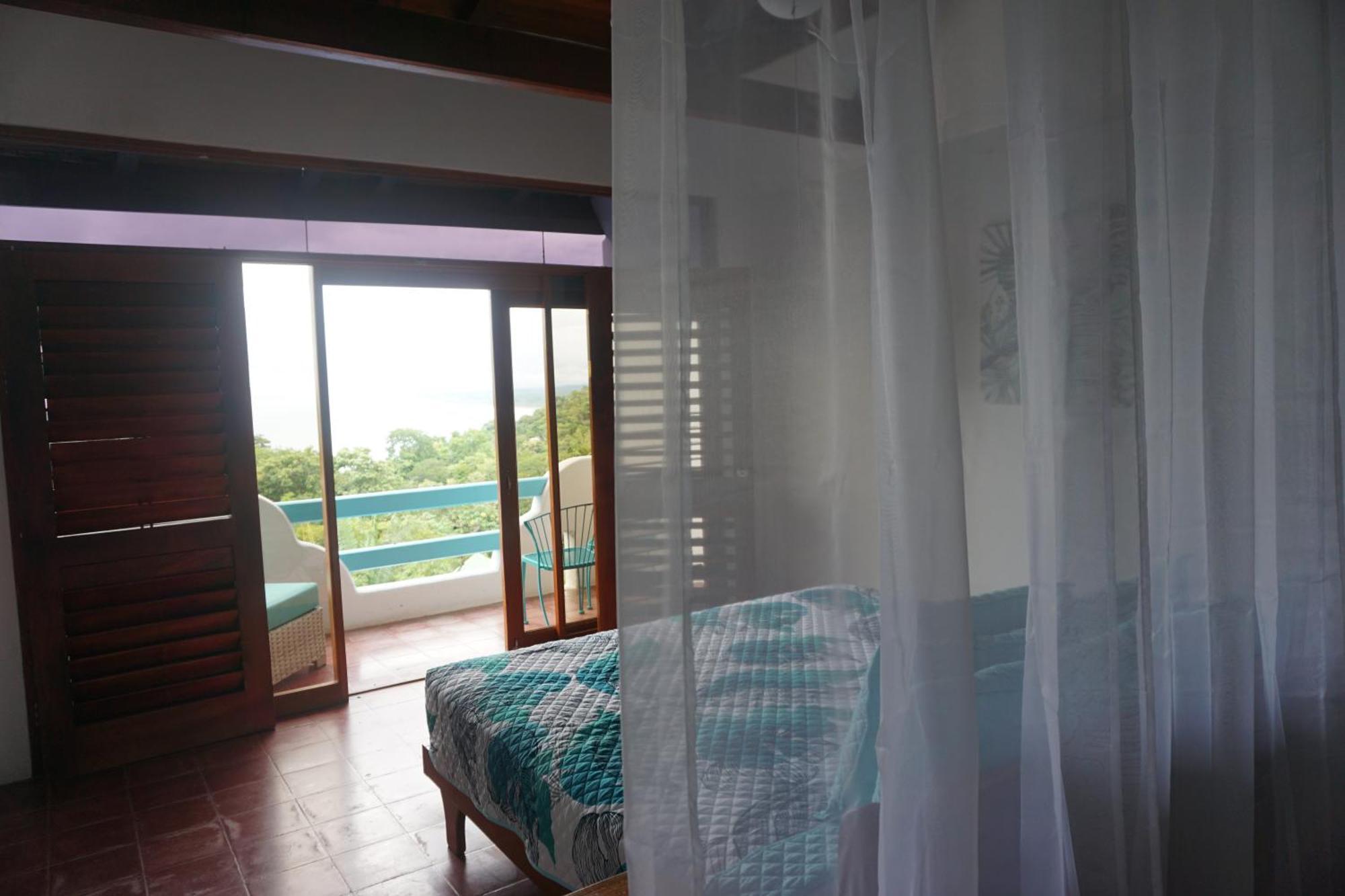 Hotel Planeta Sano Manuel Antonio Exterior foto